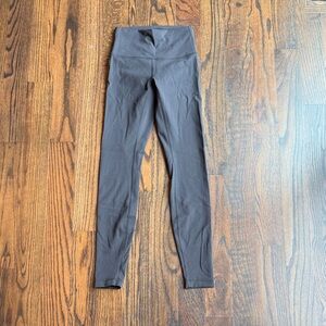EUC Women's lulu Lululemon Athletica Black Leggings Wonder Train size 4